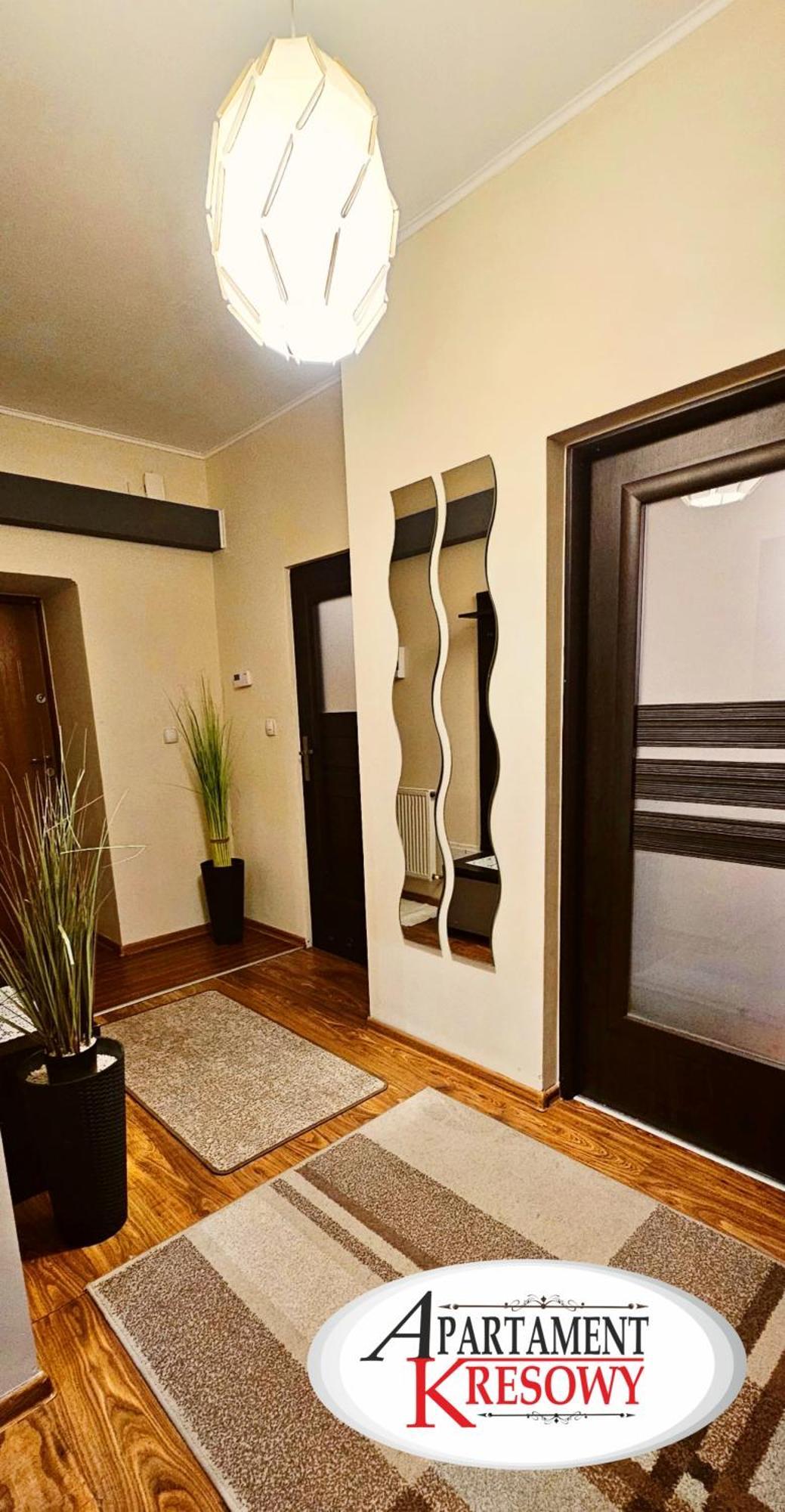 Apartament Kresowy Parter 3 Pokoje Duza Lazienka Kabino-Wanna Spa Wi Fi Ekspres 2X Smart Tv Antresola Parking Free Plac Zabaw Bilet Na Aquapark 150M W Cenie Hrubieszow Luaran gambar